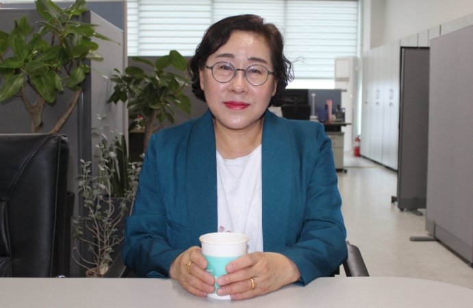 ［인생도서관 2023년도 5월호］ 내마음을 그리다 - 주선옥 대표 (내포뉴스)이미지